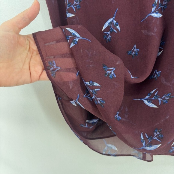 Cabi Women’s Small burgundy professional office tank top floral print blouse - Picture 7 of 10